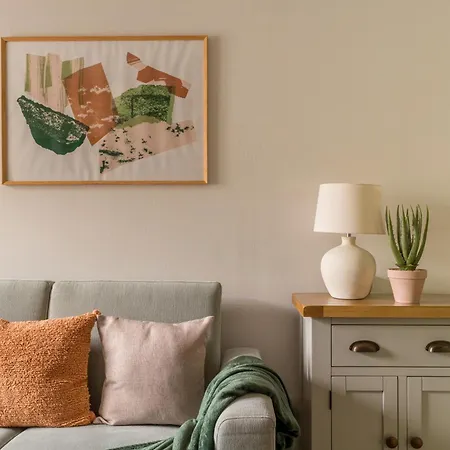 Squirrel Bank, With A Hot Tub & Parking