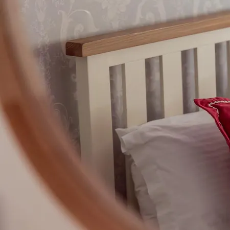 Squirrel Bank, With A Hot Tub & Parking * Bowness-on-Windermere