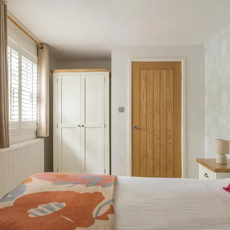 Tatil Evi Squirrel Bank, With A Hot Tub & Parking *